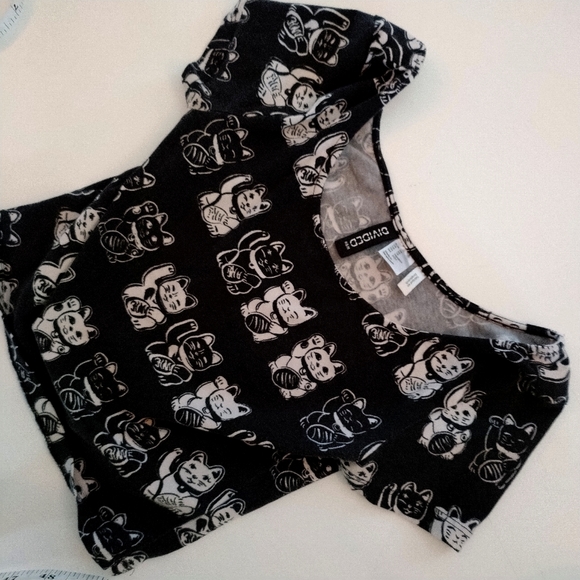 Adorable H&M Lucky Cat B&W Crop Top XS - Picture 5 of 8